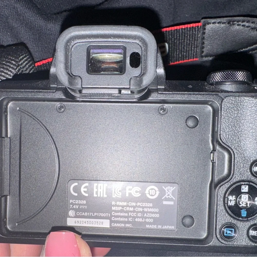 Canon BOS M50 with rechargeable battery